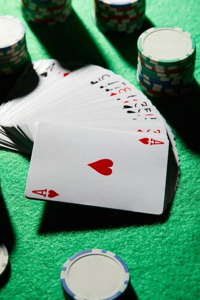 crvbet mobile app interface showing live-dealer tables